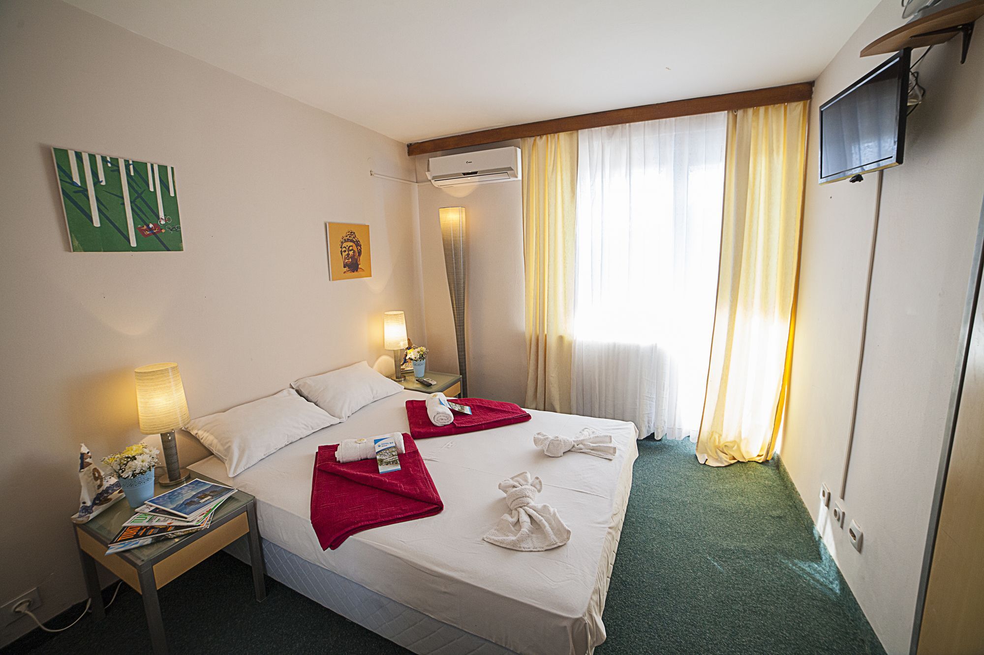 Otel Bip 3*